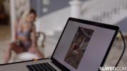 Скриншот №3 для [Slayed.com] Charlotte Stokely & Kenna James (Charlotte Stokely & Kenna James On Set (The making of "Sleepover" - Behind The Scenes - BTS)) [2021-09-24, Blonde, BTS, Girl/Girl, Making Of, Medium Tits, 2160p]