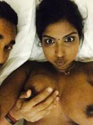 Скриншот №3 для NRI Indian Girl Priya PicSet [Indian, Solo, Tits, Big Boobs, Armature] [604x340 - 4032x3024, 242 Photos]