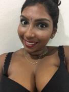 Скриншот №6 для NRI Indian Girl Priya PicSet [Indian, Solo, Tits, Big Boobs, Armature] [604x340 - 4032x3024, 242 Photos]