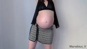 Скриншот №1 для [PornHub.com] - Marvelous V - Hot Pregnant Mommy Dancing Strip Tease (PornHub.com) [2020 г., pregnant, solo, 1080p, WEB-DL]