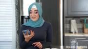 Скриншот №1 для [HijabHookup.com / TeamSkeet.com] Violet Gems (Get cha Head In The Game) [2022-04-04, All Sex, Arab Girls, Muslim, Arabic, Sex With Muslims, Hijab Hookup, 1080p]
