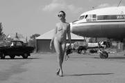 Скриншот №1 для [Nude-in-russia.com] 2022-05-08 Sofa - Nude Art Workshop - Soviet aircraft IL-14 [Exhibitionism] [2700*1800, 36]