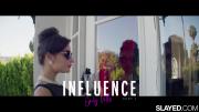 Скриншот №3 для [Slayed.com] Emily Willis & Kayden Kross (Influence 2 Part 1) [2021-09-29, All Girl, Brunette, Blonde, Big Ass, Big Tits, Toys, 1080p]