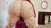 Скриншот №8 для [Onlyfans.com] Hourglassleigh - Giant Ass Momma [2020, solo, bbw, mature, big ass, huge ass, 1080p]