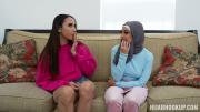 Скриншот №2 для [HijabHookup.com / Teamskeet.com] Violet Gems, Gaby Ortega (Haram Roommate) [2022-09-05, Arab, Muslim, Straight, Threesome, 2160p]